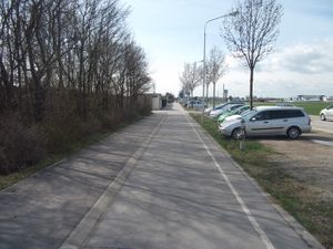 Vyskove oddelenie chodci cyklisti Hausfeldstrasse Wien.JPG